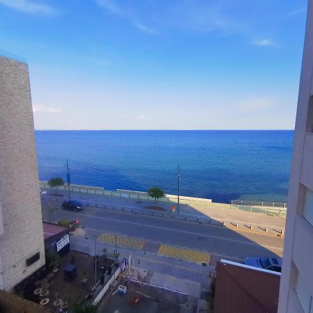 Flirty Flamingo Seaview Seafront Apartment ลาร์นาคา ภายนอก รูปภาพ
