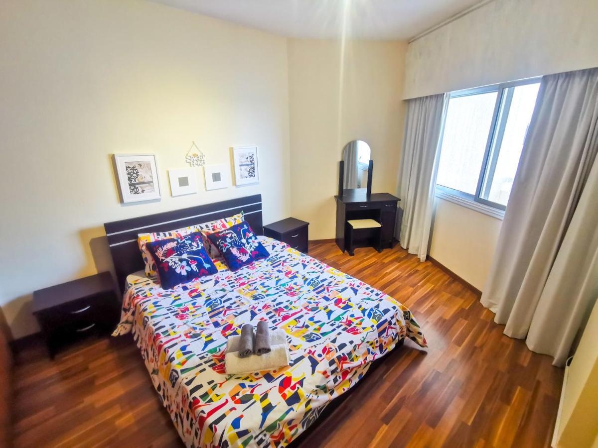 Flirty Flamingo Seaview Seafront Apartment ลาร์นาคา ภายนอก รูปภาพ