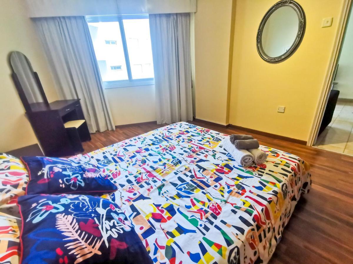 Flirty Flamingo Seaview Seafront Apartment ลาร์นาคา ภายนอก รูปภาพ